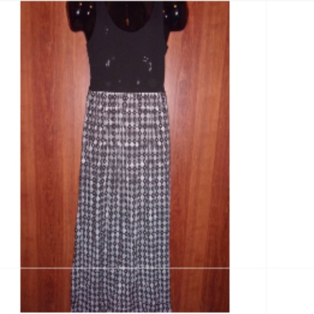 Black & White Maxi Dress, Size M, NWT, MSRP $64